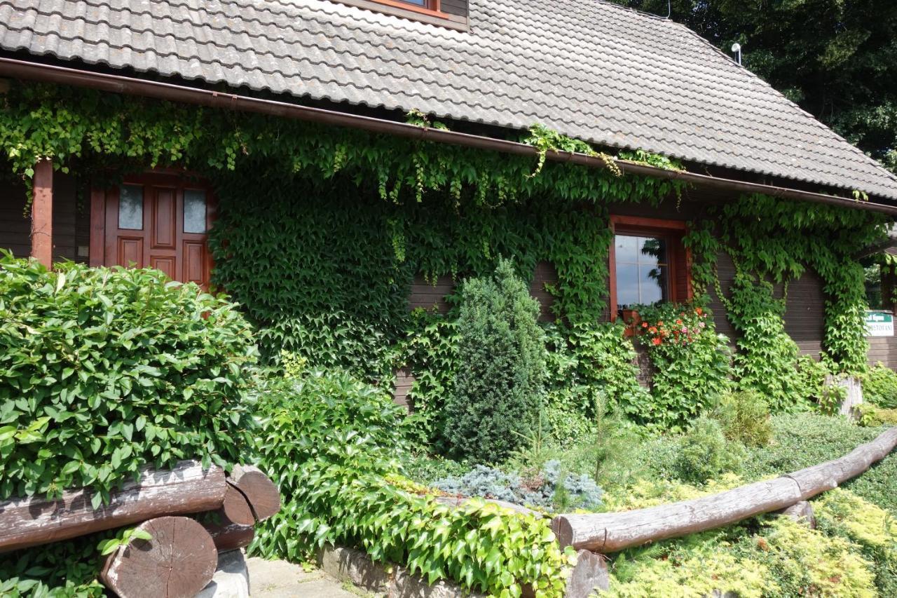 Pod Lipou Hotel Dolni Brusnice Ngoại thất bức ảnh